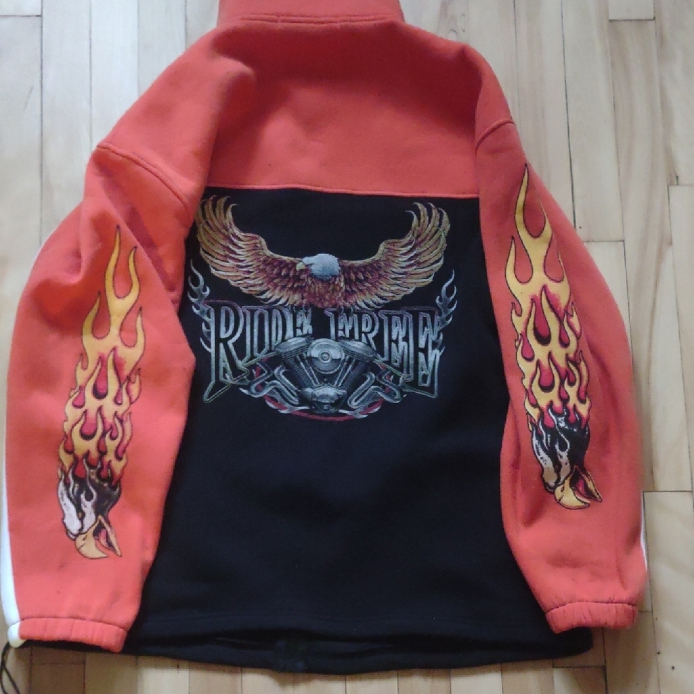 Flame Design Black and Red Sweatshirt - Picture 10 of 16